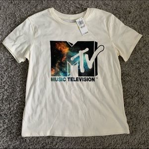 Cute Basic Tee Shirt - Wardrobe Necessity - MTV